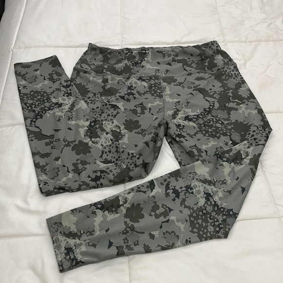 Maurices Leggings Camouflage Size X-LARGE - Picture 1 of 14